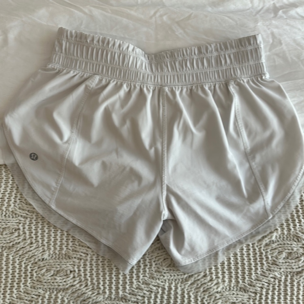 White lululemon shorts